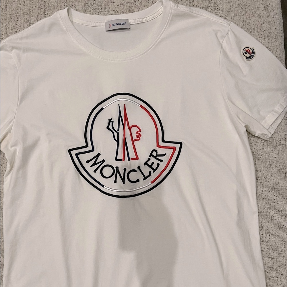Moncler mens t shirt Large